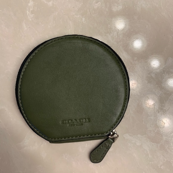 Coach zipper coin purse - Picture 2 of 3